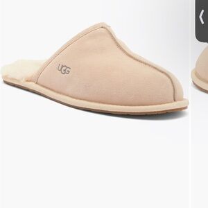 UGG Scuff Slipper Size 9 Women